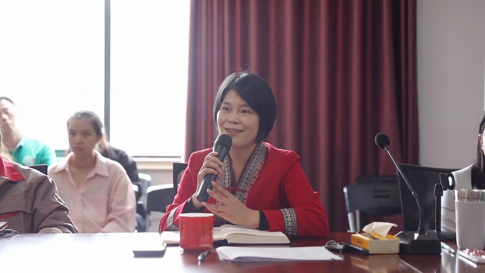 蒋总发言.jpg 蒋总发言.jpg